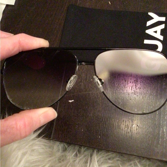 NeW! Quay High Key MINI sunglasses - Picture 3 of 7